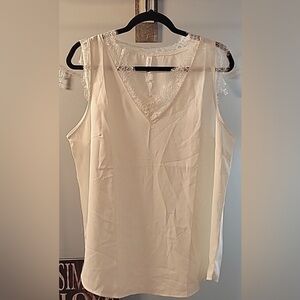 Chic Lace-Accent Women's Camisole in Cream